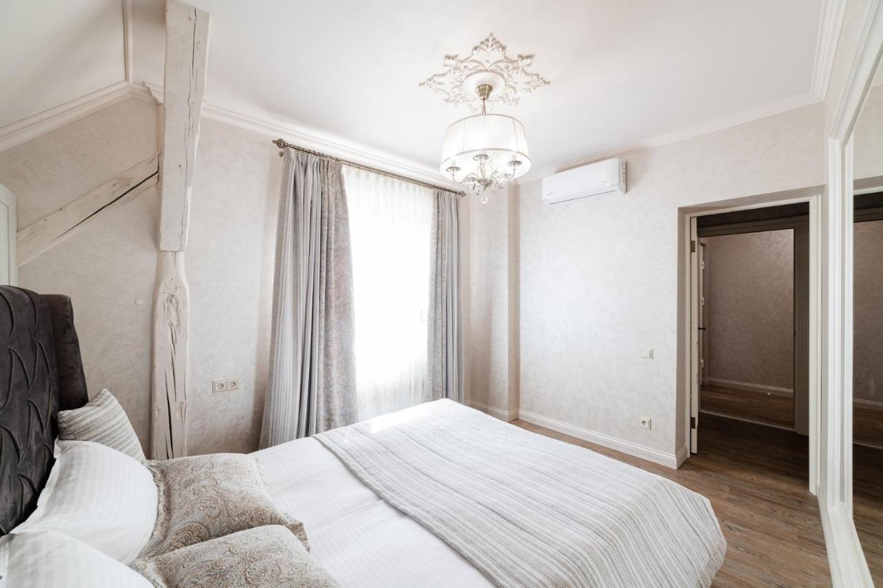 Lux Apartment On Duhnovicha Street .Free Parking. Uzhhorod Luaran gambar