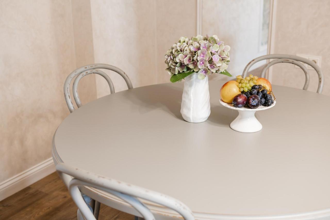 Lux Apartment On Duhnovicha Street .Free Parking. Uzhhorod Luaran gambar