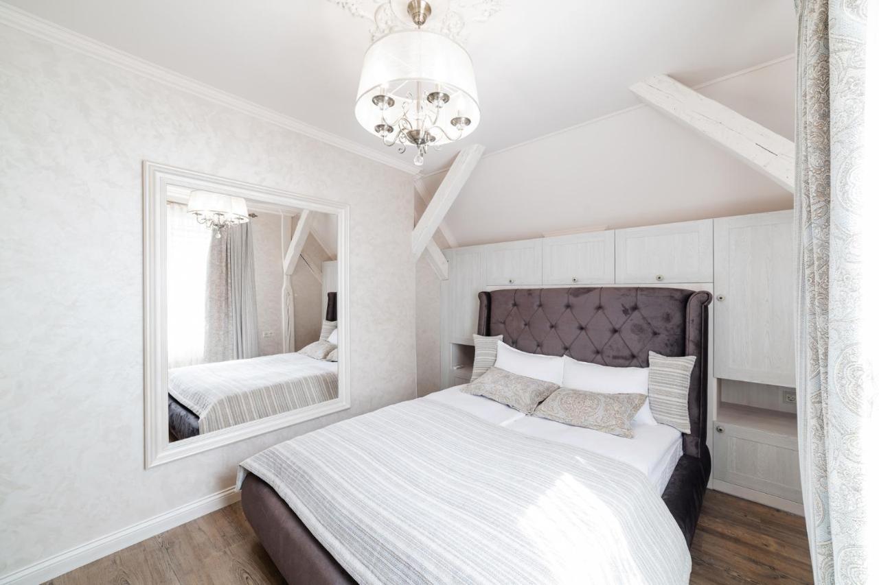Lux Apartment On Duhnovicha Street .Free Parking. Uzhhorod Luaran gambar